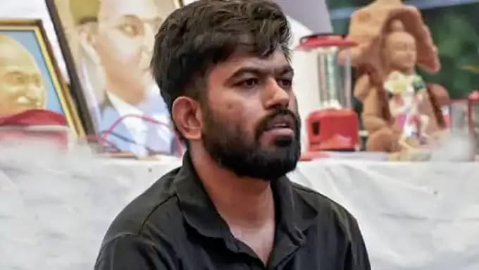 పోలీసుల అదుపులో అభిజీత్‌ దీప్కే
