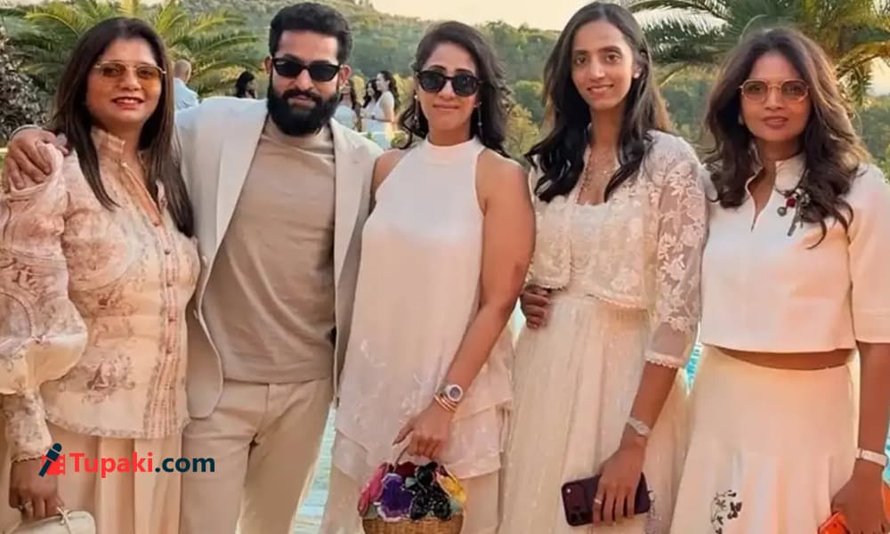 పిక్‌టాక్‌ : ఎన్టీఆర్‌ సతీసమేత ట్రిప్‌ – movies