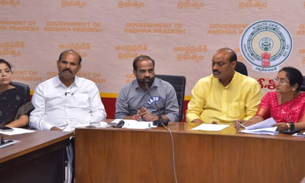 బీసీలకు ఆరు మేయర్ సీట్లూ ఏడు జెడ్పీలూ !