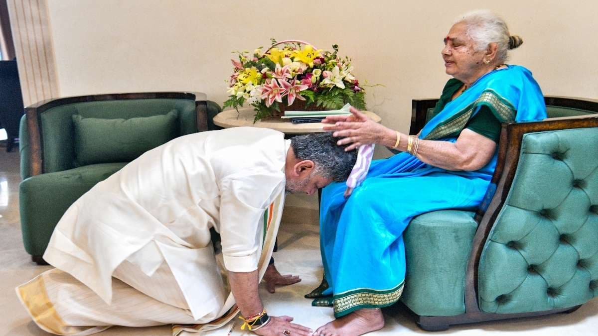 మాలవ్య యోగం- అమ్మ ఆశీర్వాదం