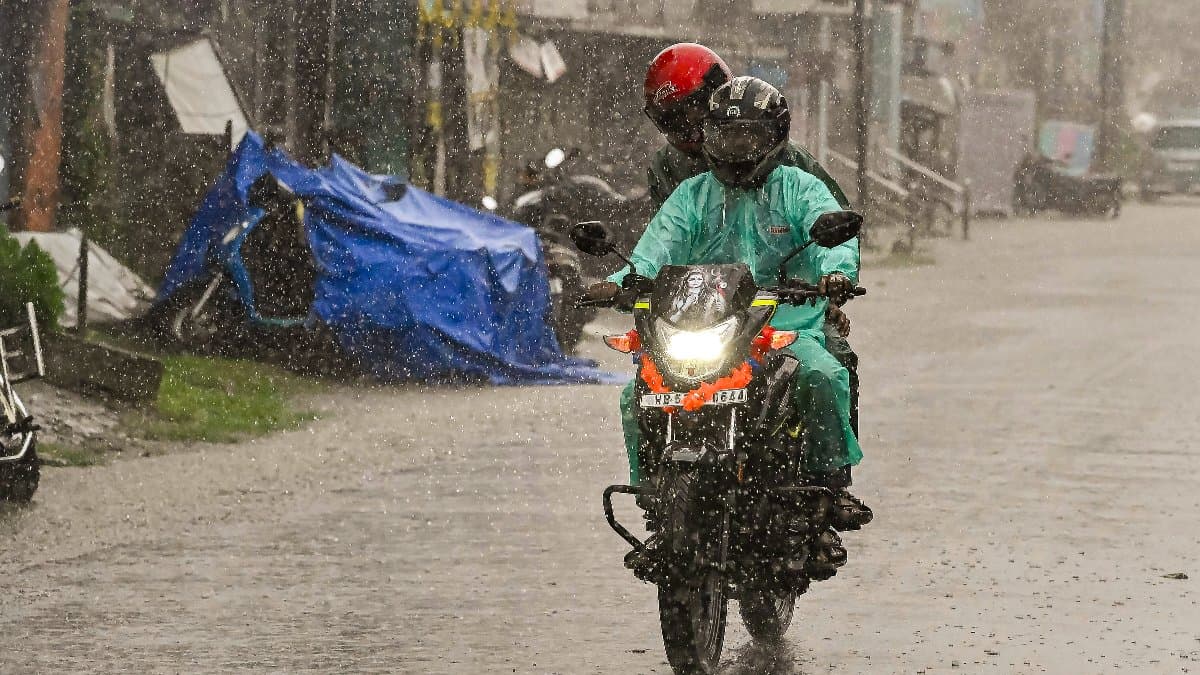 ఏపీలో ఈ జిల్లాల్లో భారీ వర్షాలు