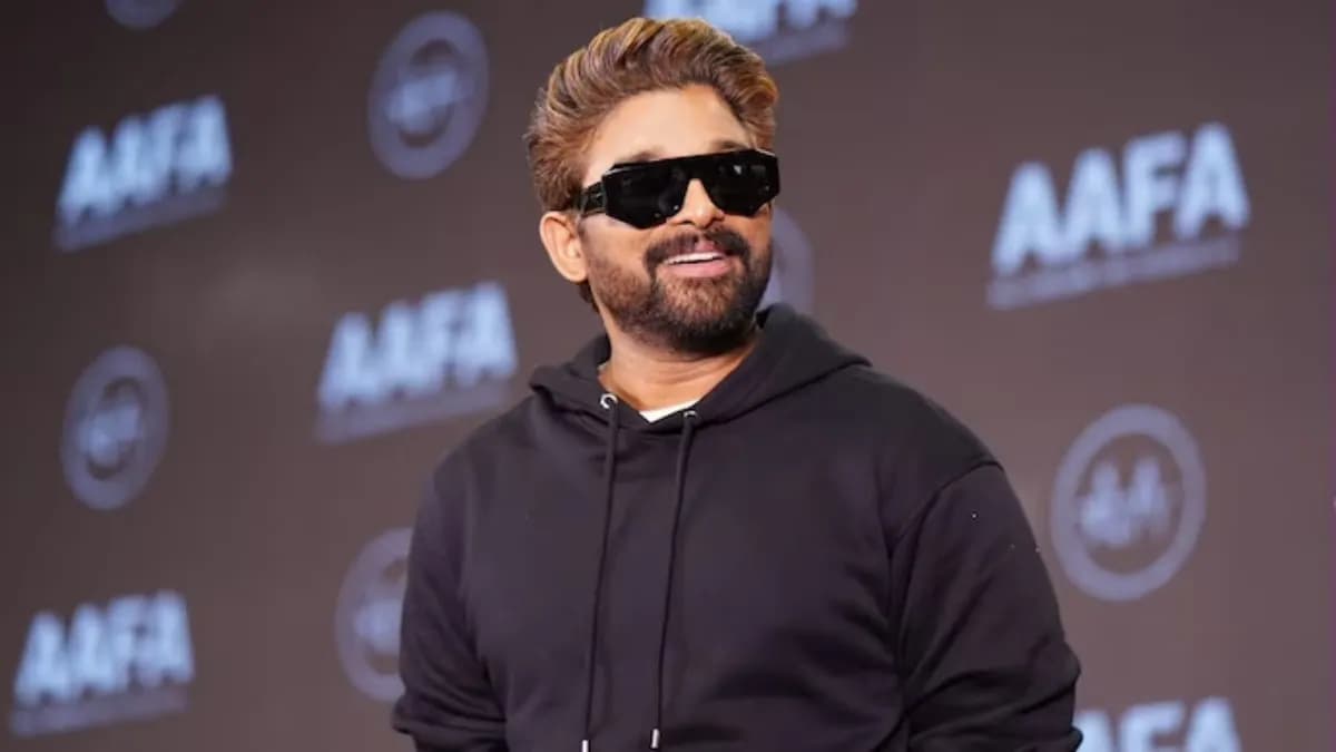 అల్లు అర్జున్ ఫ్యాన్స్ కు బ్యాడ్ న్యూస్.. సడెన్ గా షెల్వ్ అయిన కొత్త సినిమా..??