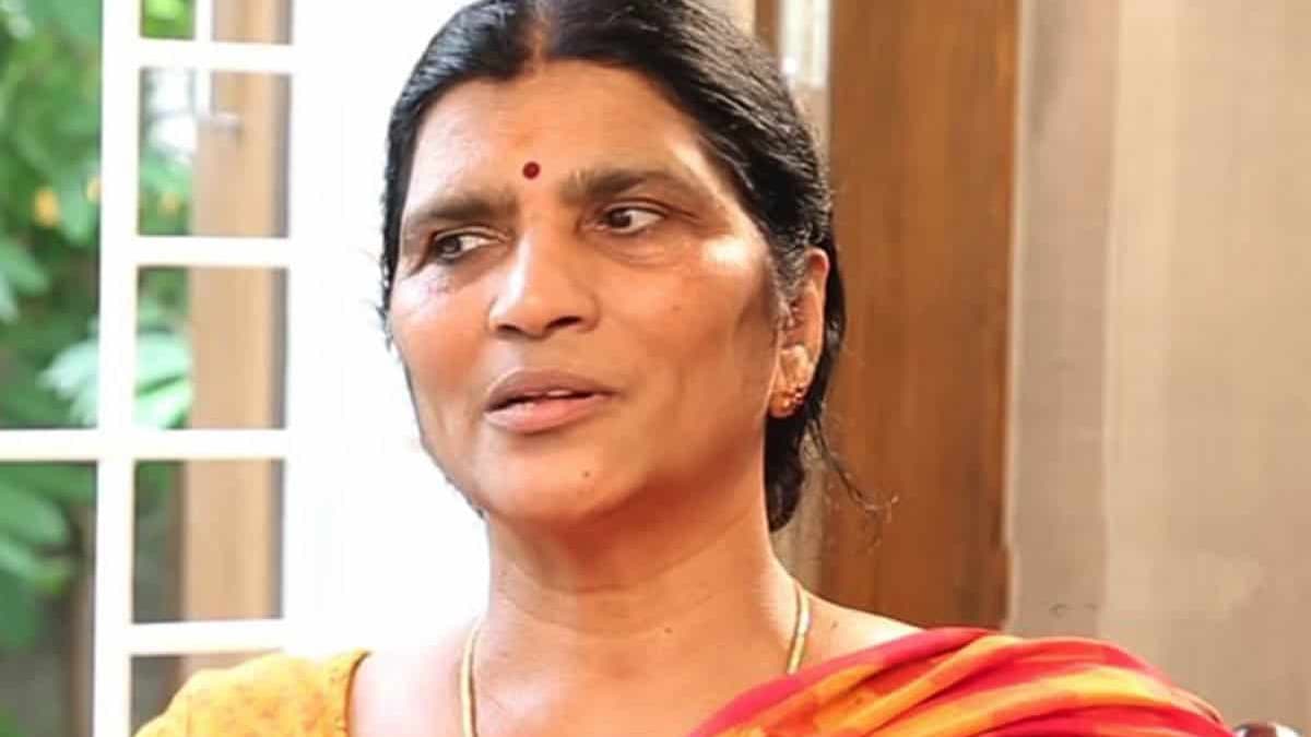 చంద్రబాబు రాజకీయం 'ఎడారి-ఒంటె' కథ లాంటిది