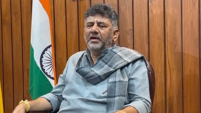 కర్ణాటక రాజకీయాల్లో కొత్త అధ్యాయం.. నేడు సీఎంగా డీకే శివకుమార్ పట్టాభిషేకం