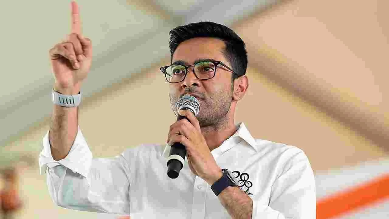నేనో రాజకీయ హింసా బాధితుణ్ని.. దాడిపై స్పందించిన అభిషేక్ బెనర్జీ