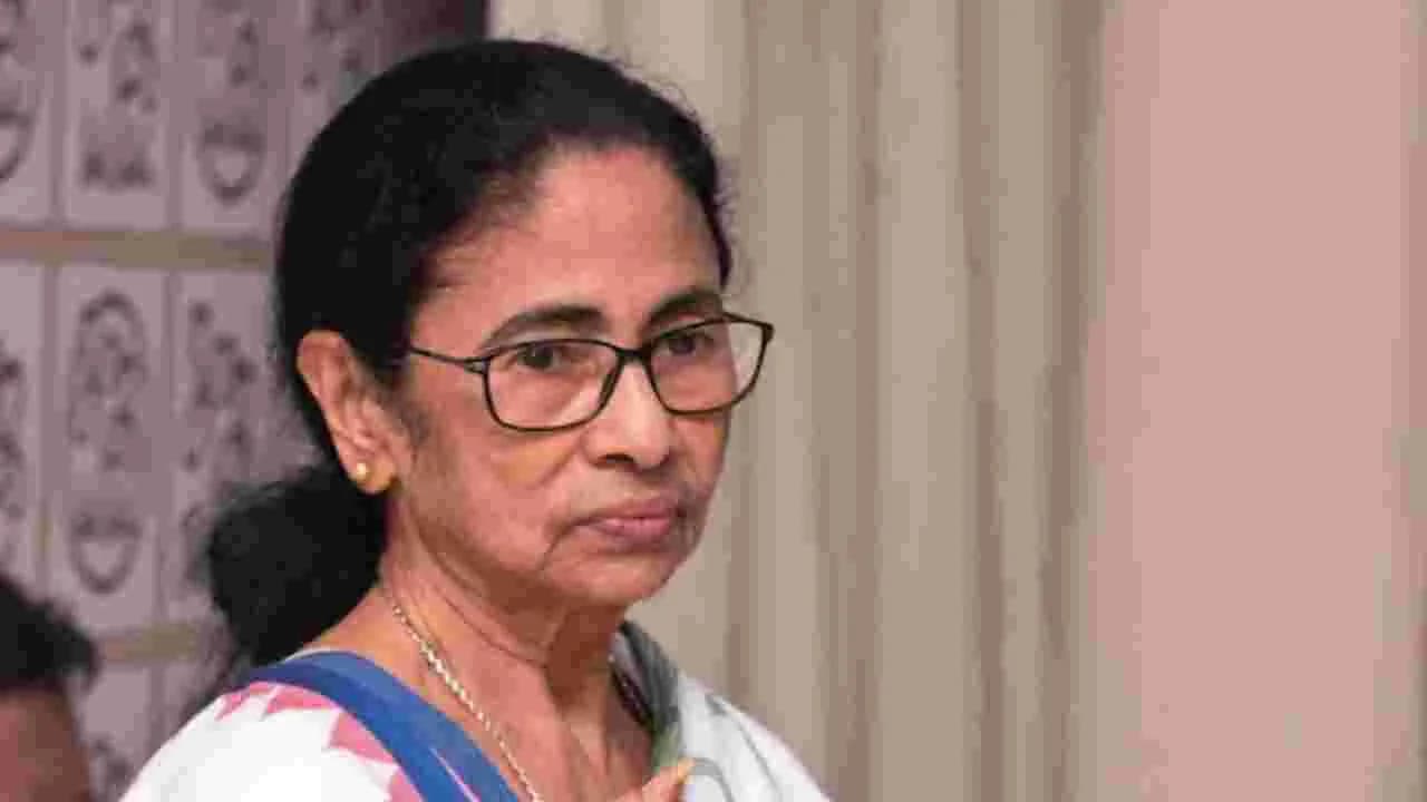 మాజీ సీఎం మమత ఇంట్లో మీటింగ్.. ఎమ్మెల్యేల డుమ్మా