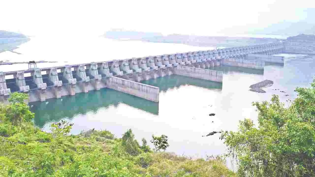 రక్షణ గోడలు నిర్మించండి