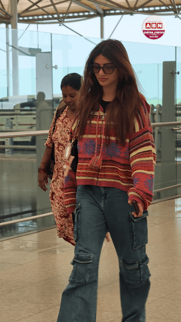 శ్రీలీల సింపుల్ అండ్ క్లాసీ లుక్! – movies