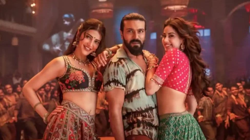 పెద్ది ఐటమ్ సాంగ్ లో అసభ్య స్టెప్పులపై దుమారం.. జాన్వి, రామ్ చరణ్ సమాధానం ఇదే