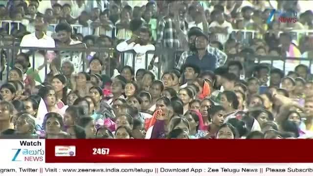 ఆదివాసుల కళ్లలో ఆనందం చూస్తున్నారు.. సీఎం రేవంత్ పై మంత్రి సీతక్క ప్రశంసలు