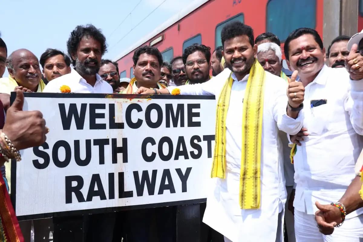 విశాఖ రైల్వే జోన్ సాకారం.. ఇచ్చాపురంలో ప్రారంభించిన మంత్రి రామ్మోహన్ నాయుడు