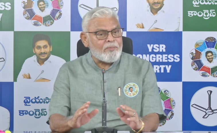 కాంగ్రెస్ తో చంద్రబాబు హాట్ రాజకీయాలు చేస్తున్నారు