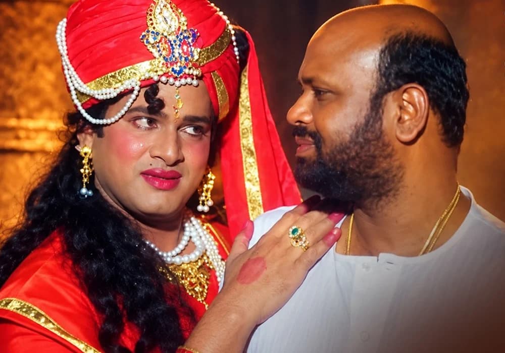 'అత్తరు సాయిబో రారా' ఫుల్ లిరిక్స్: వీడియో సాంగ్‌లో రాజేంద్రప్రసాద్ వేరే లెవెల్.!
