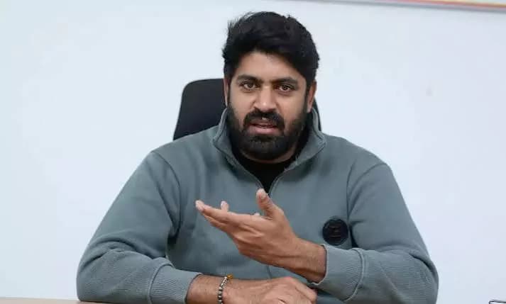 బెదిరింపులకి వెనక్కి తగ్గను: వంద ప్రెస్ మీట్లు, ర్యాలీలకైనా సిద్ధమంటున్న హీరో!
