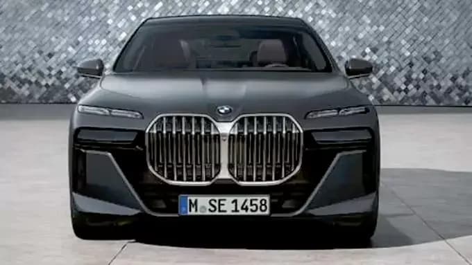 ఉద్యోగులకు కానుకగా BMW కార్లు – general