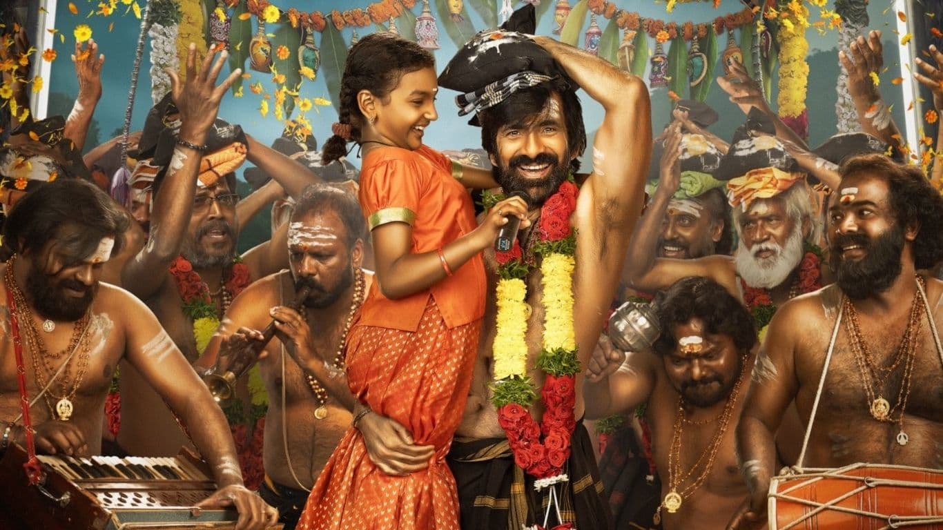 ఆగస్ట్ రేస్ లో మాస్ మహారాజా.. సాలిడ్ హిట్ కొడతాడా