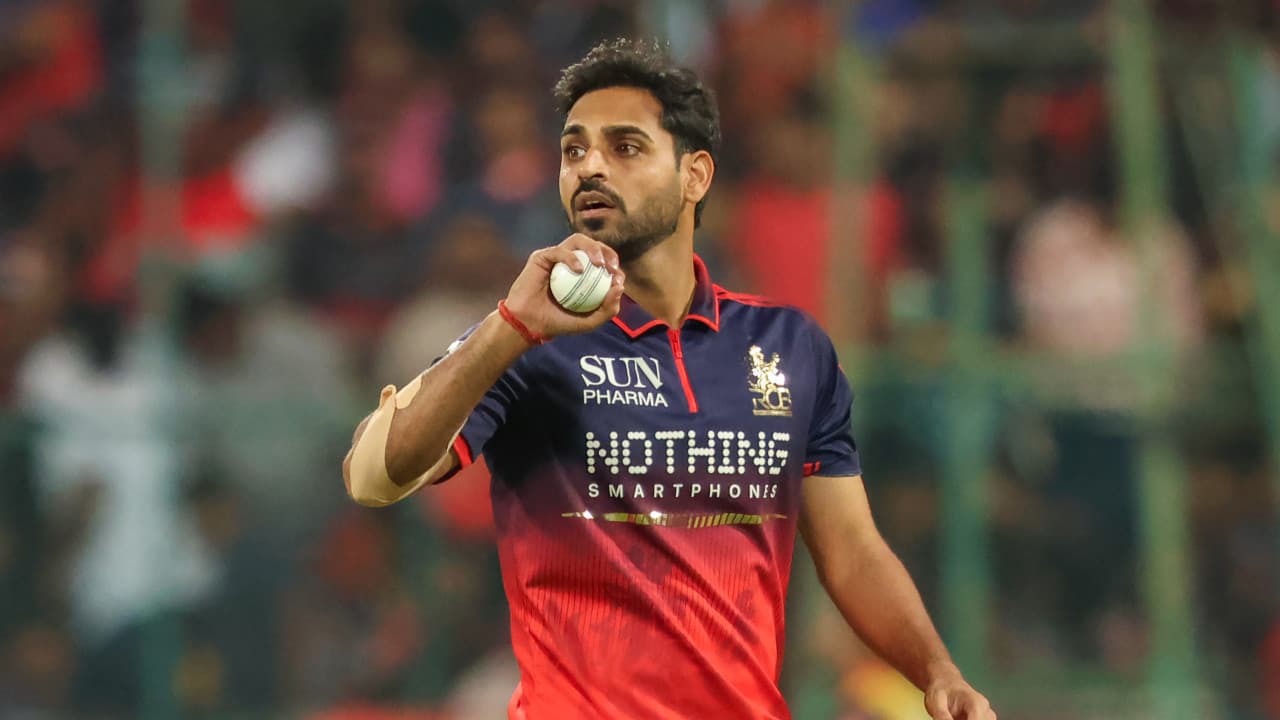 కాసేపట్లో ఐపీఎల్ ఫైనల్... భువీపై సచిన్ ప్రశంసలు