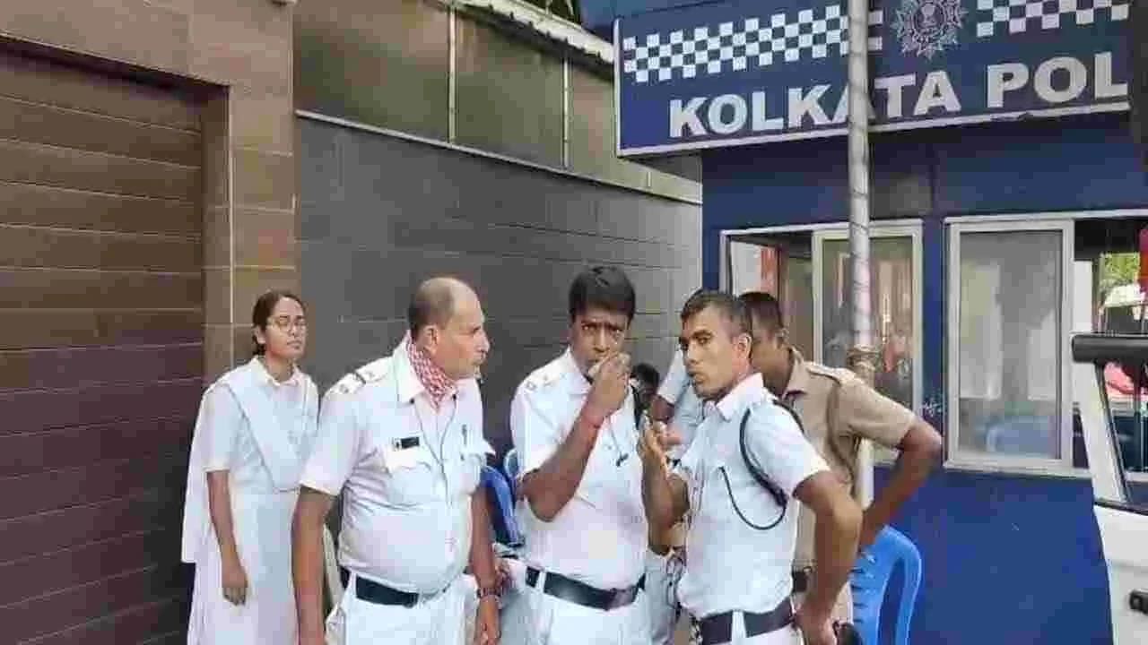 Police Deployment Outside Abhishek Banerjee Kolkata Residence Days After Kmc Notices Over Properties Avr 1526626