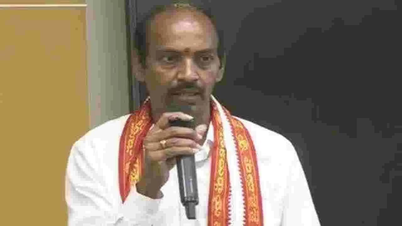 డీఎస్సీపై గొడ్డలి పార్టీ అసత్య ప్రచారం