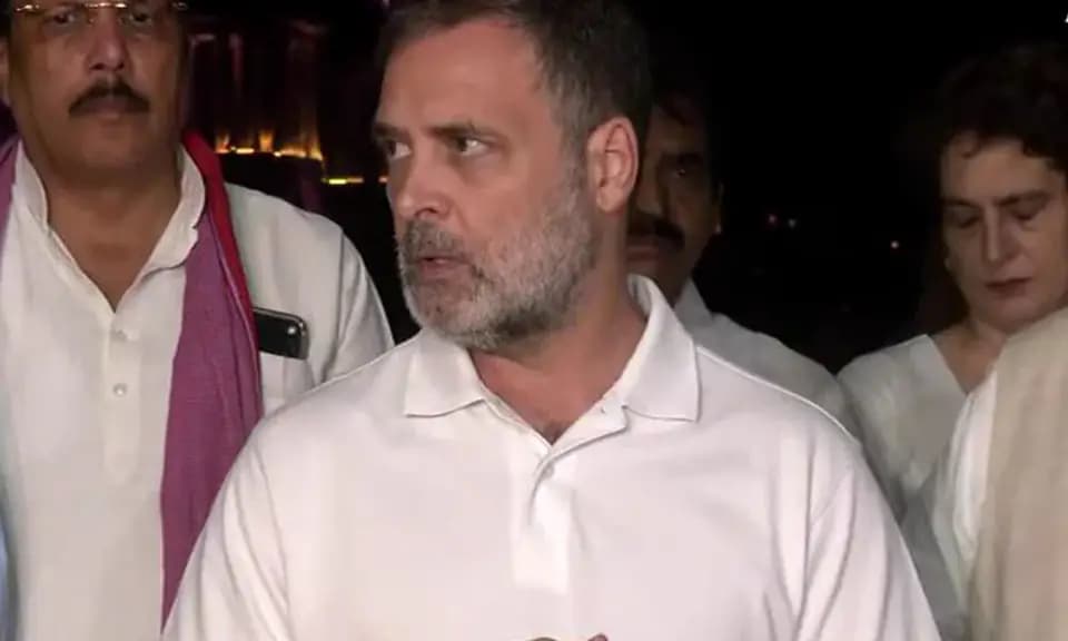 రాష్ట్రపతి ప్రశ్నతో రాహుల్ షాక్ ? రాష్ట్రపతి ప్రశ్నతో రాహుల్ షాక్ ?