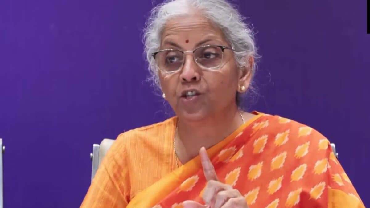 యూపీఐ లావాదేవీలపై వాణిజ్య డిస్కౌంట్ రేటు వాయిదా గురించి సీతారామన్ – general