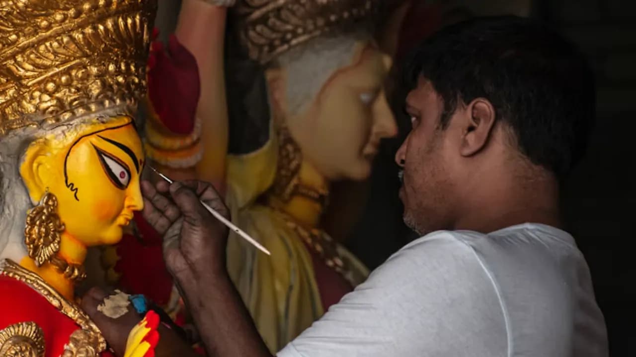 శుభో మహాలయ 2026! 50+ శుభాకాంక్షలు, వాట్సాప్ స్థితి మరియు సందేశాలు శుభో మహాలయ 2026! 50+ శుభాకాంక్షలు, వాట్సాప్ స్థితి మరియు సందేశాలు