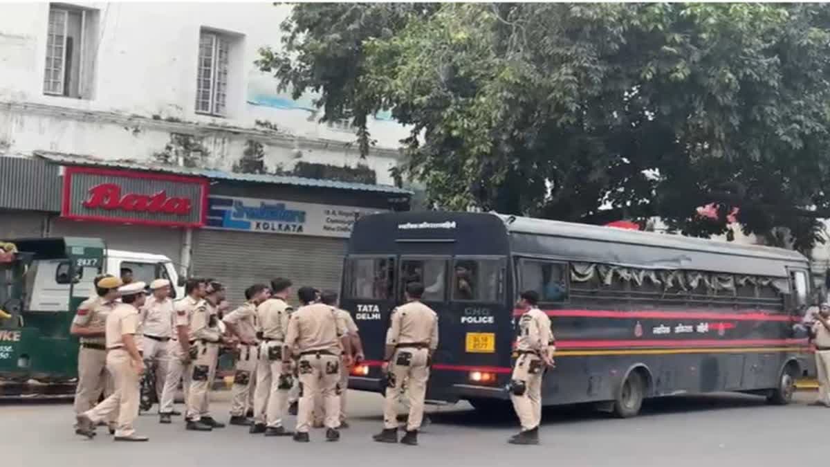 దిల్లీలో భారీ బందోబస్తు- వారిని ముందే అదుపులోకి తీసుకున్న పోలీసులు! – general