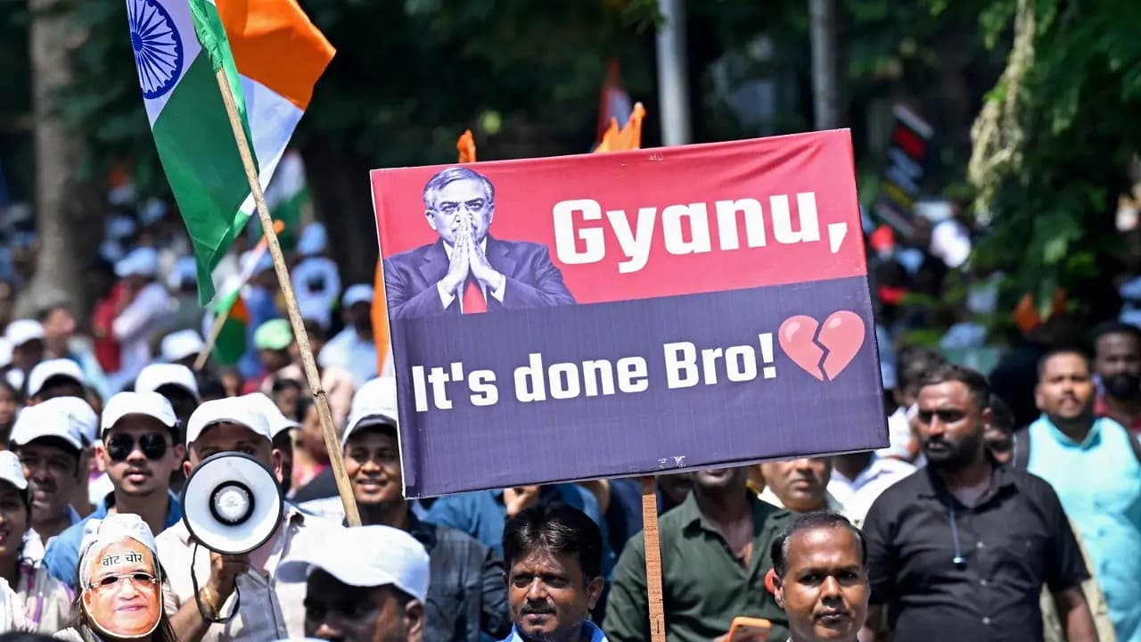 భారతదేశంలో నిరసన నినాదాలు మరియు వాటి మార్పులు భారతదేశంలో నిరసన నినాదాలు మరియు వాటి మార్పులు