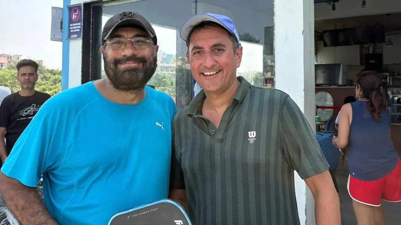 హర్యానా రాష్ట్ర ఎంపిక పరీక్షల్లో సమీర్ తల్వార్-గుర్జ్యోత్ సింగ్ 50+ పురుషుల డబుల్స్ టైటిల్ కైవసం హర్యానా రాష్ట్ర ఎంపిక పరీక్షల్లో సమీర్ తల్వార్-గుర్జ్యోత్ సింగ్ 50+ పురుషుల డబుల్స్ టైటిల్ కైవసం