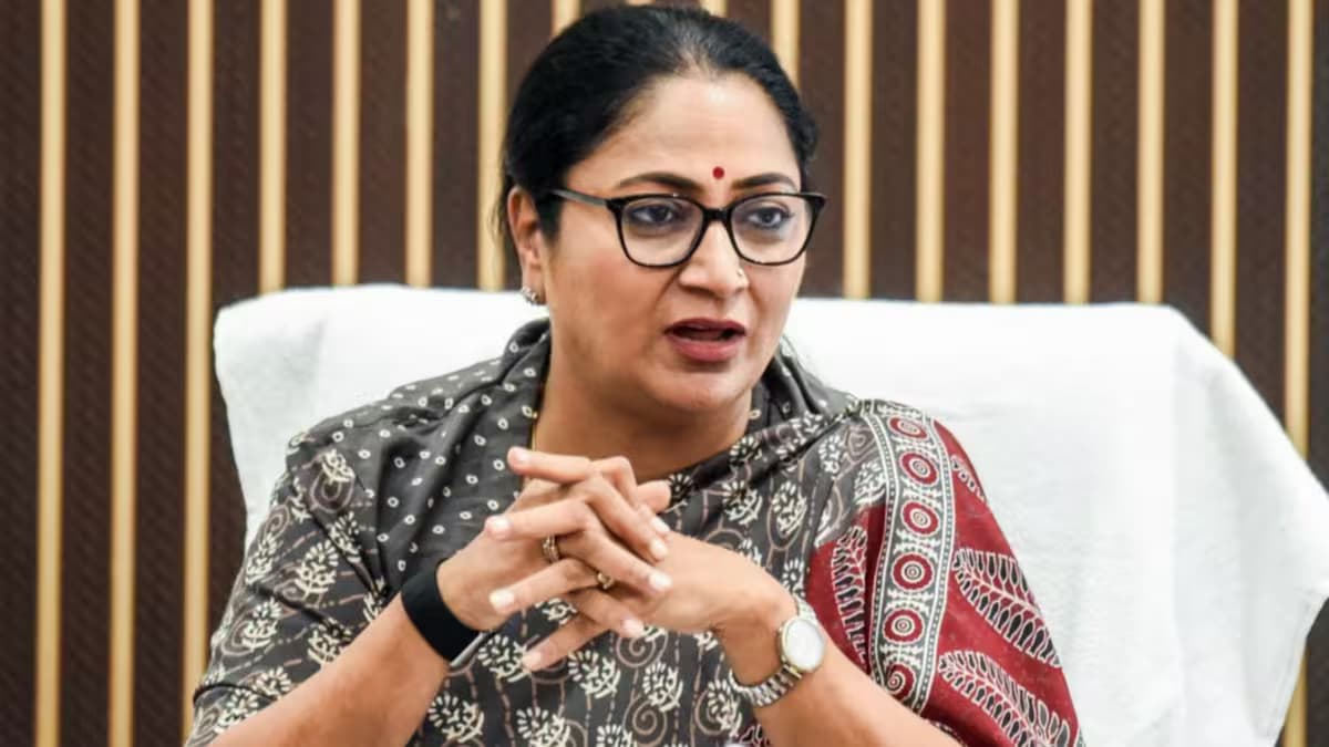 ఢిల్లీ ప్రజల శాంతిని భంగం చేయవద్దని సీఎం రేఖ గుప్తా హెచ్చరిక – general