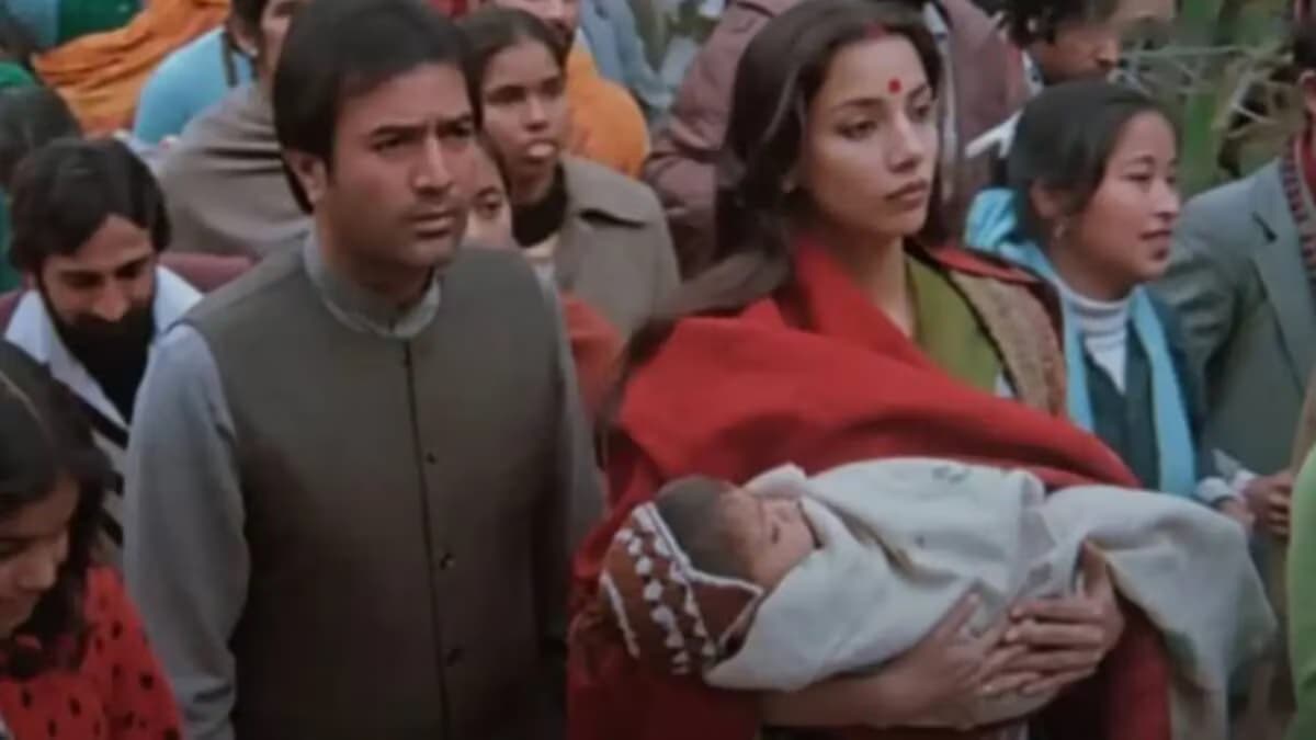నవరాత్రుల సందర్భంగా వినాల్సిన ప్రసిద్ధ బాలీవుడ్ భక్తి గీతాలు నవరాత్రుల సందర్భంగా వినాల్సిన ప్రసిద్ధ బాలీవుడ్ భక్తి గీతాలు