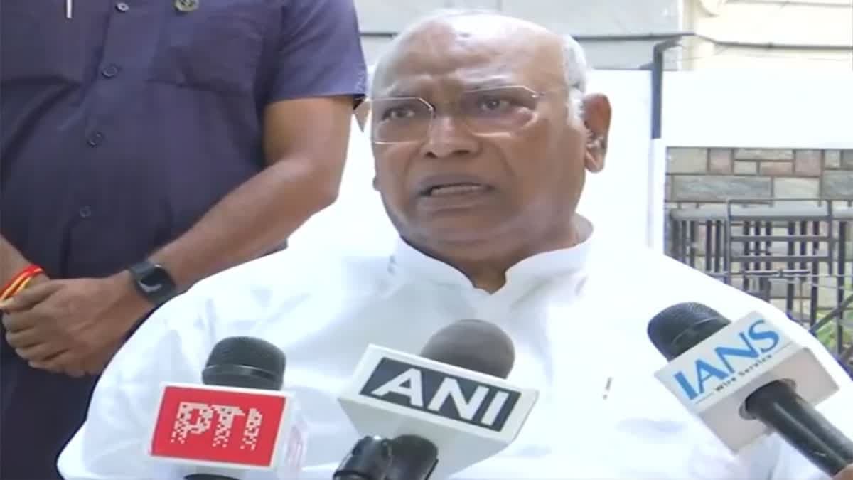 దేశంలో అప్రకటిత అత్యవసర పరిస్థితి- CJIని కలిసి ఫిర్యాదు చేస్తాం – general