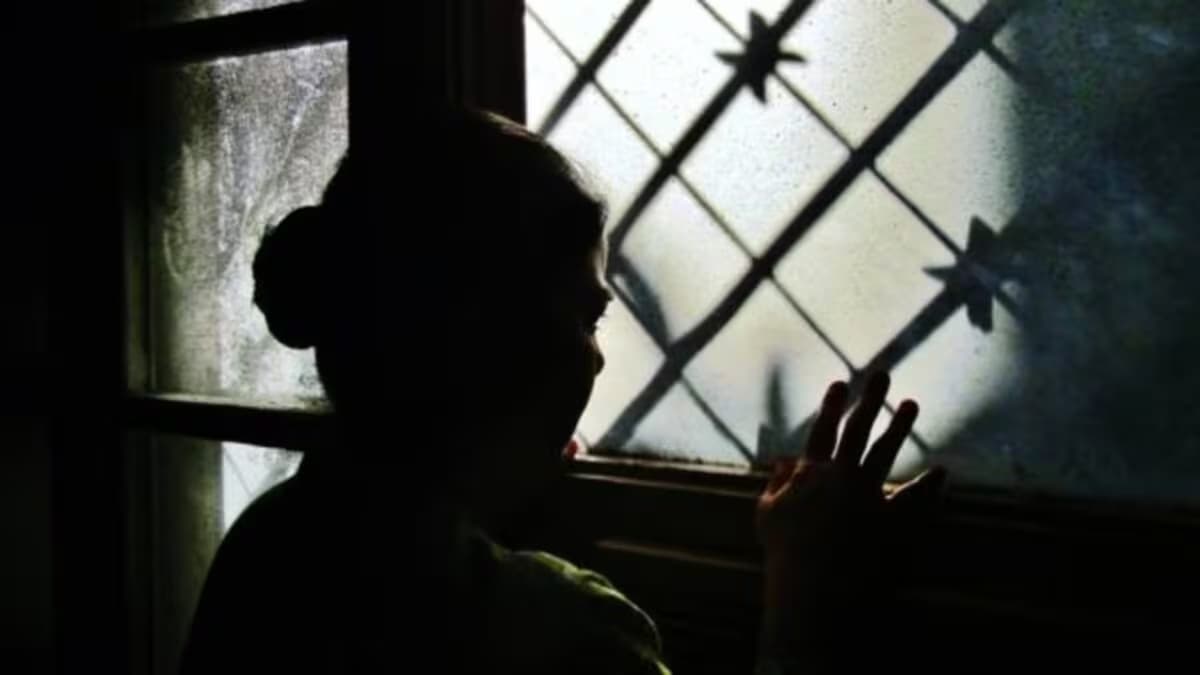థానేలో 35 ఏళ్ల టీవీ నటుడు కాపాడారు థానేలో 35 ఏళ్ల టీవీ నటుడు కాపాడారు