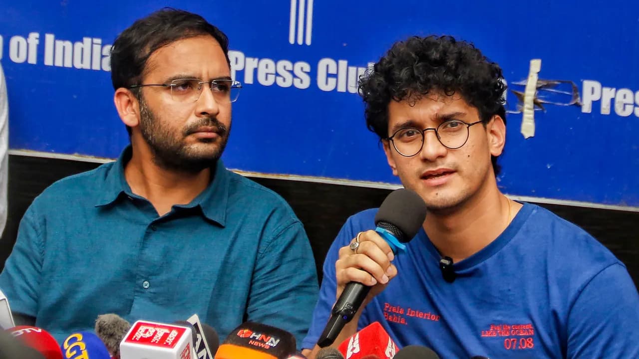 జ్ఞానేశ్ కుమార్కు ఏమైనా రహస్యాలు తెలుసా? అందుకే కాపాడుతున్నారా?: సजेपी నేత సౌరవ్ దాస్ – general