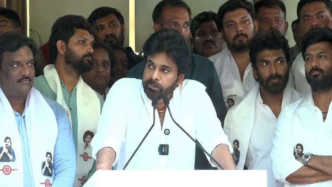 తెలంగాణ రాజకీయాల్లో హాట్ టాపిక్ గా మారిన పవన్ కల్యాణ్ ప్రెస్ మీట్