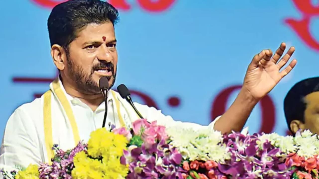 తెలంగాణలోని నిరుద్యోగులకు గుడ్ న్యూస్.. 5వేల పోస్టుల భర్తీకి సర్కార్ నిర్ణయం