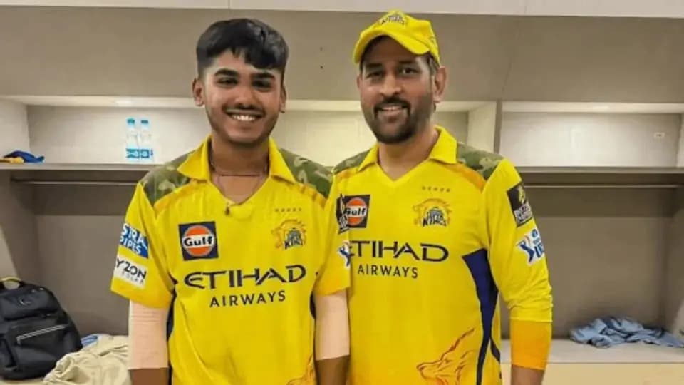 ఎంఎస్ ధోనికి బంగారు సలహా: అద్భుతమైన మార్గదర్శనం! ఎంఎస్ ధోనికి బంగారు సలహా: అద్భుతమైన మార్గదర్శనం!