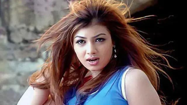 22 ఏళ్లకే పెళ్లి: ఆయేషా టకియా ఇప్పుడు ఎక్కడ ఉంది?