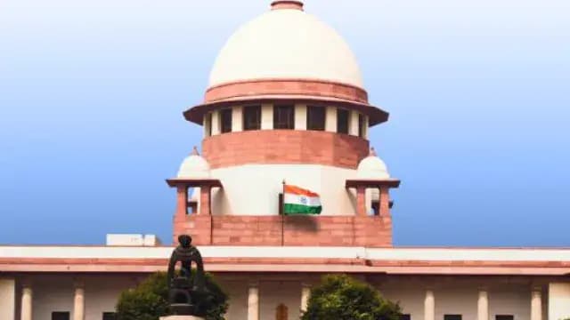 బీసీలకు 34% రిజర్వేషన్లు: ఏపీకి అడ్డంకులు! బీసీలకు 34% రిజర్వేషన్లు: ఏపీకి అడ్డంకులు!