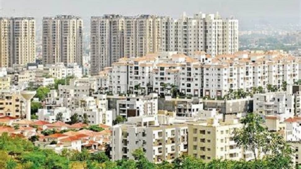 Hyderabad Real Estate: మే 28 నుంచి తెలంగాణలో పెరగనున్న భూముల ధరలు... దీనివల్ల కలిగే లాభమేంటి రియల్ ఎస్టేట్ కు బూస్ట్ వస్తుందా..?