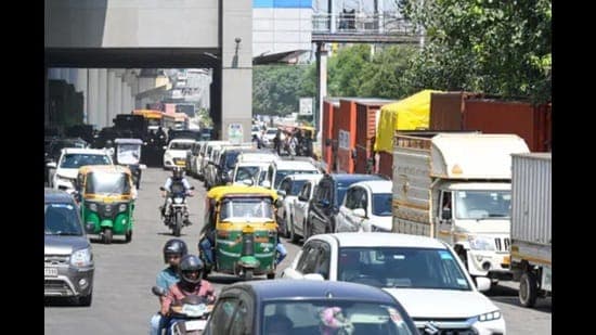 Lko Transport Dept Asks For More Officers Transfer Order Takes Away Last Three