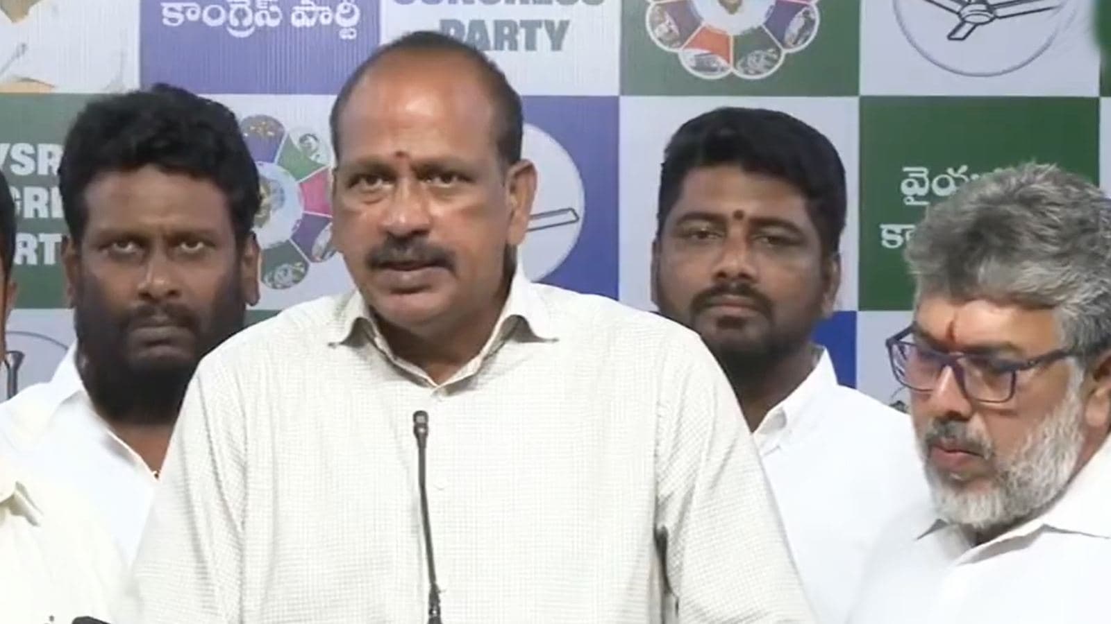 వైసీపీ ‘కోర్టు’లలో యుద్ధం చేస్తుందా.? – movies