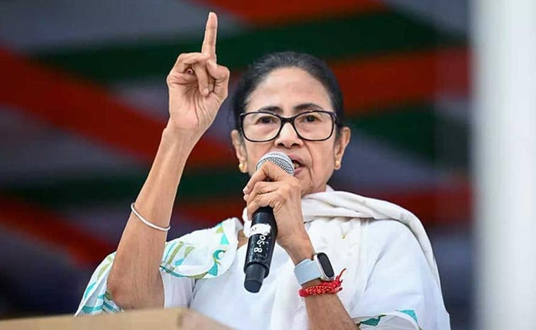 మమత ఊసరవెల్లి’ కవిత