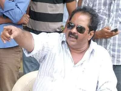 ఇంకో ఈవీవీ సత్యనారాయణ పుట్టడం సాధ్యమేనా:నవ్వుల సామ్రాజ్యానికి చక్రవర్తి ఇంకో ఈవీవీ సత్యనారాయణ పుట్టడం సాధ్యమేనా:నవ్వుల సామ్రాజ్యానికి చక్రవర్తి