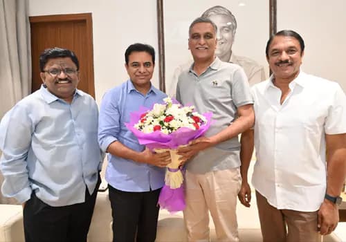 హరీష్ రావుకు జన్మదిన శుభాకాంక్షలు తెలిపిన కేటీఆర్